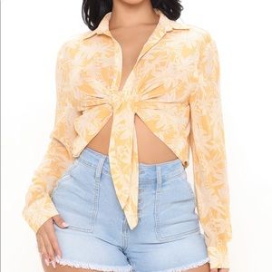 Tie up blouse 💛🤍